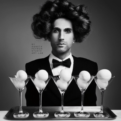 Object 22. ADD THE PIANO AND THE VIOLIN. Collection: KALASKULOR.